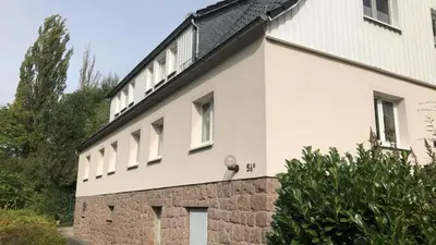 Das Gebäude in dem sich die Ferienwohnung befindet