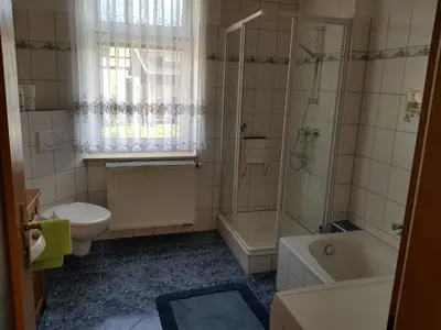 Ein Badezimmer in der Unterkunft Ferienwohnung Karlguth