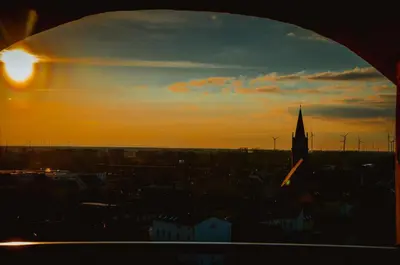 Blick auf den Sonnenuntergang/Sonnenaufgang von der Ferienwohnung aus oder aus der Nähe