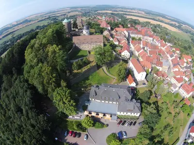 Blick auf Burghotel Stolpen aus der Vogelperspektive