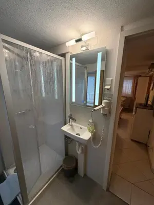 Ein Badezimmer in der Unterkunft Zimmervermietung Lippmann
