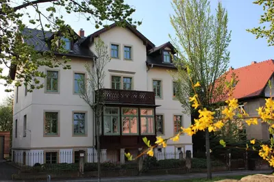 Das Gebäude in dem sich die Ferienwohnung befindet