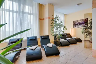 Ein Sitzbereich in der Unterkunft Hotel Alte Klavierfabrik Meißen