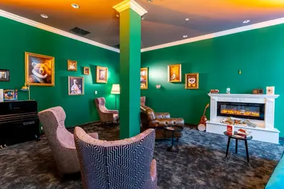 Ein Sitzbereich in der Unterkunft mightyTwice Hotel Dresden
