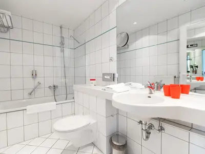 Ein Badezimmer in der Unterkunft DORMERO Hotel Dresden Airport
