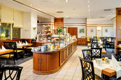 Essen im Hotel oder in der Nähe