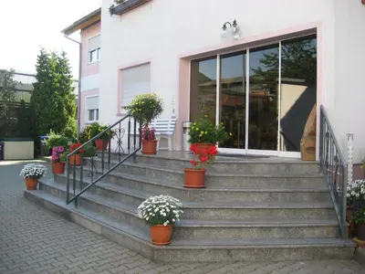 Das Gebäude in dem sich das Hotel befindet