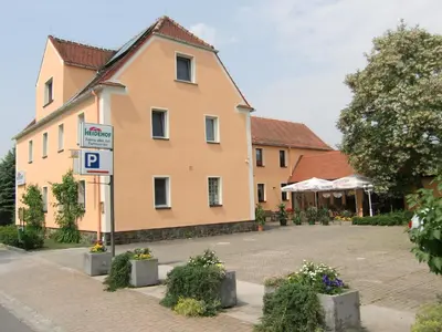 Das Gebäude in dem sich das Hotel befindet