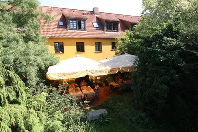 Ein Garten an der Unterkunft Hotel Wenzels Hof