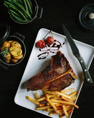 Essen im Hotel oder in der Nähe