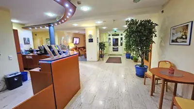 Lobby/Rezeption in der Unterkunft Hotel Amadeus Dresden Neustadt