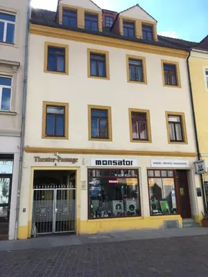 Das Gebäude in dem sich die Ferienwohnung befindet