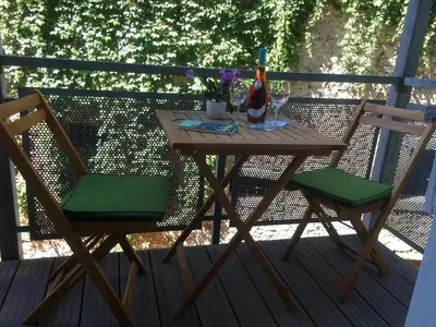 Ein Balkon oder eine Terrasse in der Unterkunft Ferienwohnung Mittendrin -Balkon-