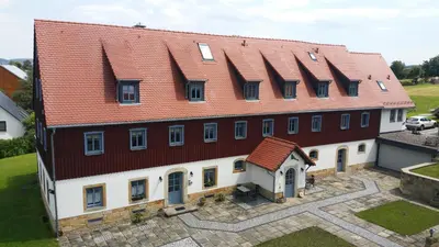 Das Gebäude in dem sich die Ferienwohnung befindet