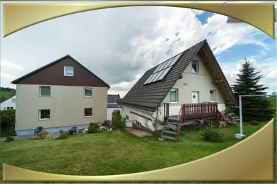 Das Gebäude in dem sich die Ferienwohnung befindet