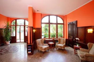 Ein Sitzbereich in der Unterkunft Hotel Artushof