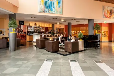 Gäste, die in der Unterkunft Dorint Hotel Dresden übernachten