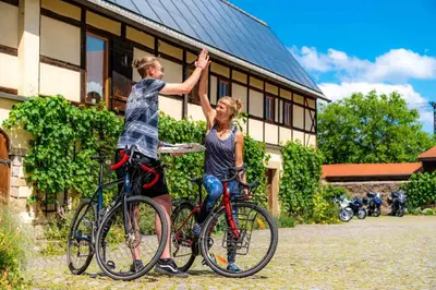 Gäste, die in der Unterkunft Landhotel Gut Wildberg mit Sauna übernachten