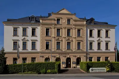 Das Gebäude in dem sich das Hotel befindet