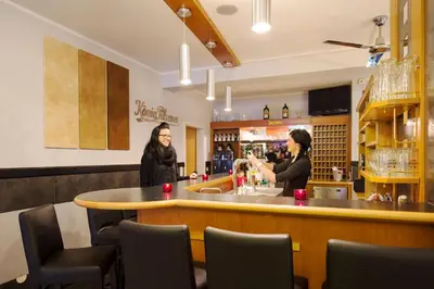 Getränke in der Unterkunft Hotel Garden Cottage mit kostenfreien Parkplätzen