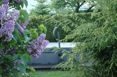 Ein Garten an der Unterkunft Pension Nr. 13 - B&B