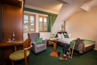 Ein Sitzbereich in der Unterkunft Hotel Saigerhütte