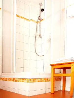 Ein Badezimmer in der Unterkunft Alt Coswigerhof