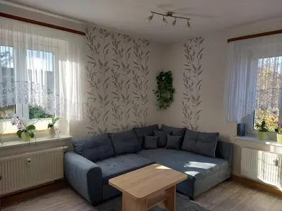 Ein Sitzbereich in der Unterkunft Ferienwohnung Lehmann