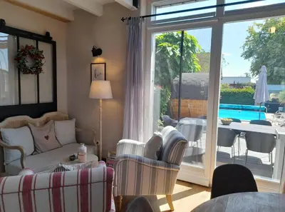Der Swimmingpool an oder in der Nähe von Alte Schmiede mit Sauna, Pool und Whirpool im Außenbereich schönstes Ferienhaus der Lausitz