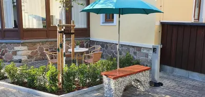 Ein Garten an der Unterkunft Alte Post zu Stetzsch