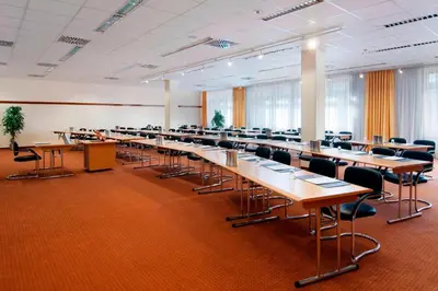 Der Geschäftsbereich oder Konferenzraum in der Unterkunft Courtyard by Marriott Dresden