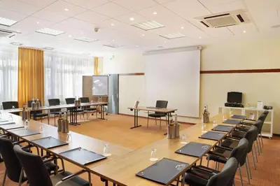 Der Geschäftsbereich oder Konferenzraum in der Unterkunft Best Western Macrander Hotel Dresden
