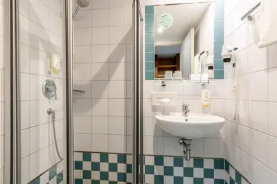 Ein Badezimmer in der Unterkunft Dresdner Tor Süd