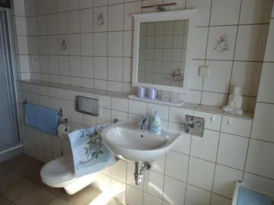 Ein Badezimmer in der Unterkunft Ferienwohnung Bäckerei Förster