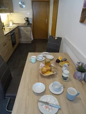 Essen in der Ferienwohnung oder in der Nähe