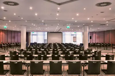 Der Geschäftsbereich oder Konferenzraum in der Unterkunft Ramada by Wyndham Dresden