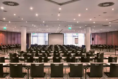 Der Geschäftsbereich oder Konferenzraum in der Unterkunft Ramada by Wyndham Dresden