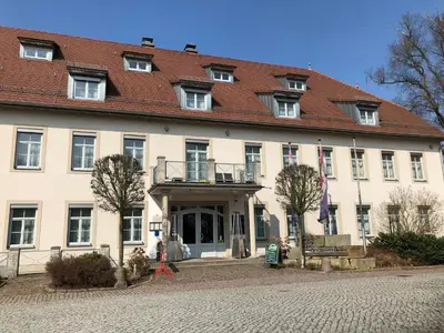 Das Gebäude in dem sich das Hotel befindet