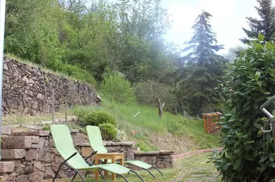 Ein Garten an der Unterkunft Haus Elbblick