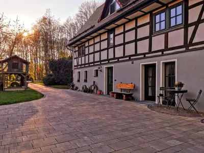 Das Gebäude in dem sich die Ferienwohnung befindet