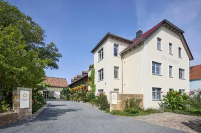 Das Gebäude in dem sich die Ferienwohnung befindet