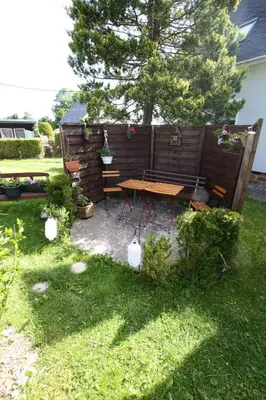 Ein Garten an der Unterkunft Ferienhaus beim Imker