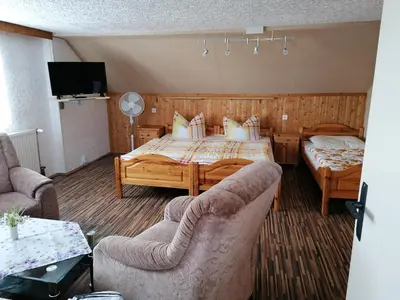 Ein Bett oder Betten in einem Zimmer der Unterkunft Ferienwohnung Felsblick