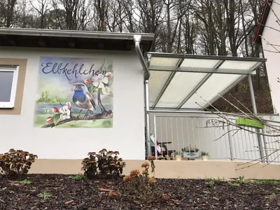 Ein Garten an der Unterkunft Haus Vogelgesang Pirna