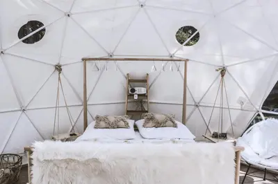 Ein Bett oder Betten in einem Zimmer der Unterkunft B OUR GUEST at Your cozy hideaway Dome near Dresden