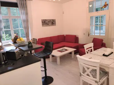 Ein Sitzbereich in der Unterkunft Ferienwohnung Sächsische Schweiz