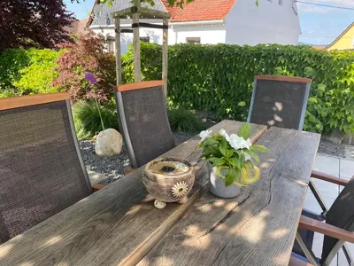 Ein Garten an der Unterkunft Ferienwohnung Klosterblick in der Oberlausitz