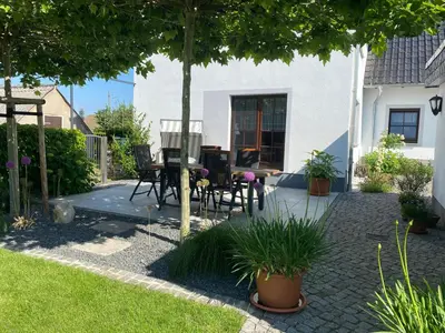 Ein Garten an der Unterkunft Ferienwohnung Klosterblick in der Oberlausitz