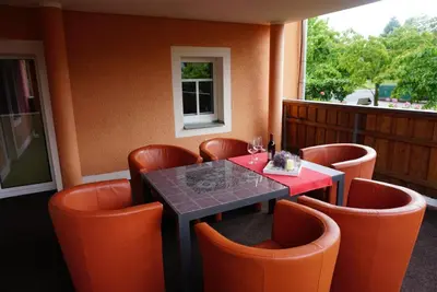 Ein Sitzbereich in der Unterkunft Ferienwohnung am Dorfplatz