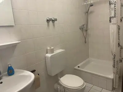 Ein Badezimmer in der Unterkunft Hotel Zum Bären